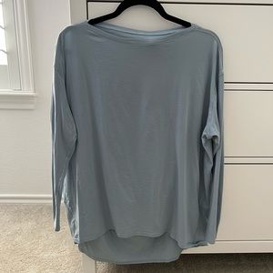 LULULEMON BACK IN ACTION TOP SIZE 8